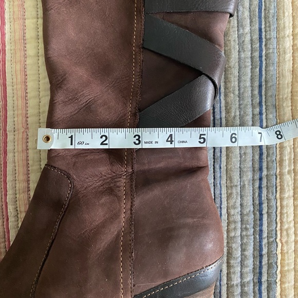 Clarks rich brown nubuck suede lined knee high boots - Picture 7 of 10